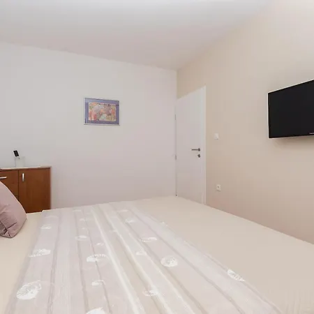 Sweetest Thing 马卡尔斯卡