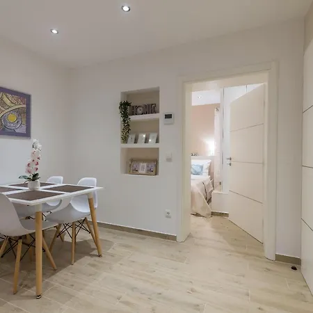 Sweetest Thing Makarska