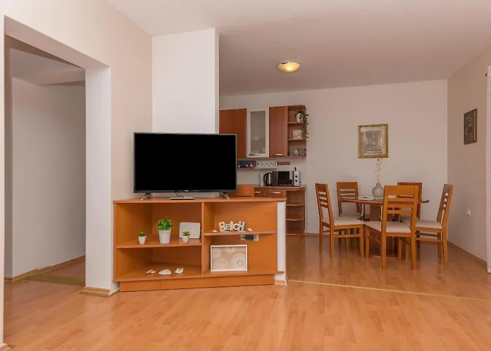 Sweetest Thing Makarska